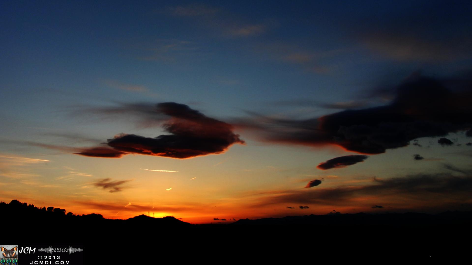 3-9-2010 Spectacular UFO lenticular Cloud and sunset stills with rainbow ice crystals